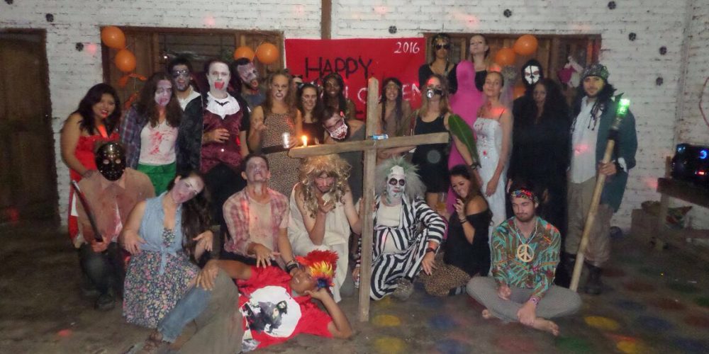 https://i0.wp.com/www.questoverseas.com/wp-content/uploads/2016/11/Halloween-Party-Ambue-Ari.jpg?fit=1152%2C864&ssl=1